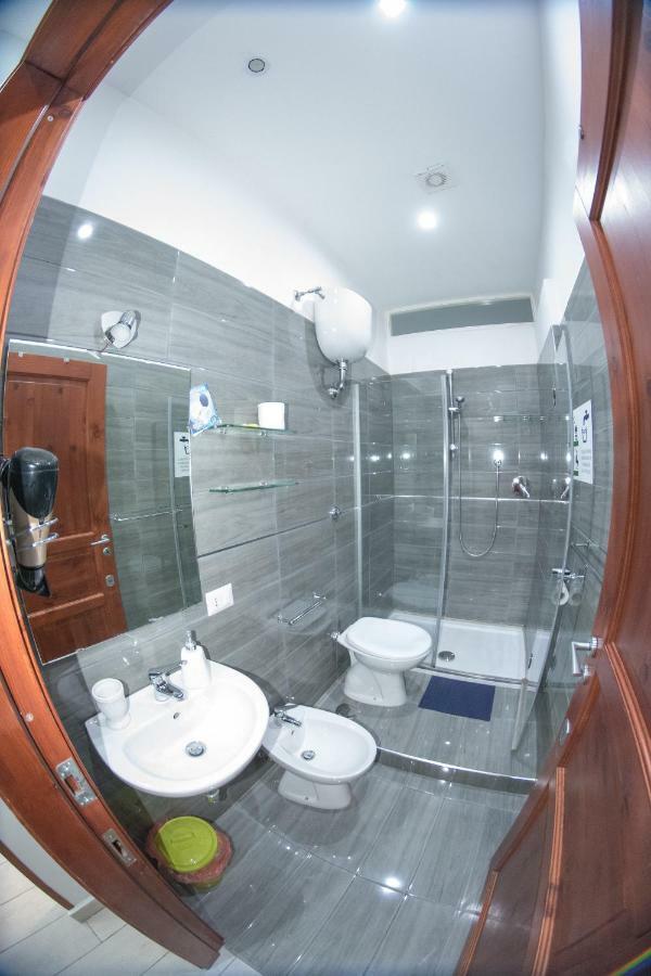 B&B Le Isole Napoli Dış mekan fotoğraf